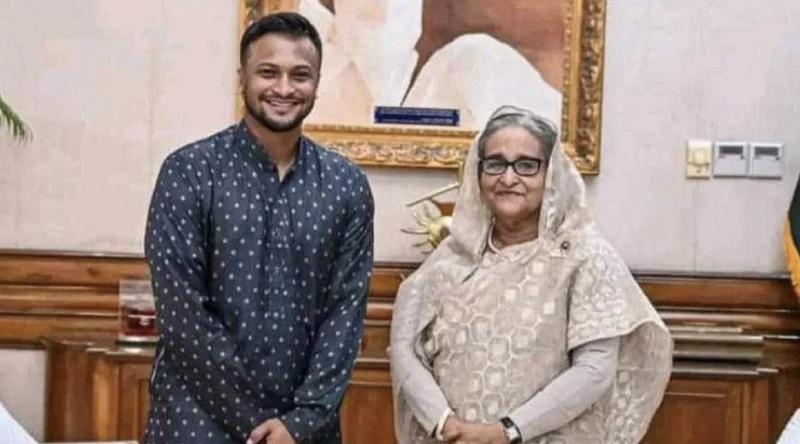 শেখ হাসিনার সঙ্গে দেশে ফিরতে চান সাকিব